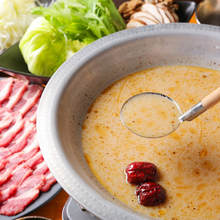 ジンギスカンとお鍋のセットも大好評です！