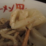 ラーメン凪　炎のつけめん - 通称「一反木綿」平麺です。デフォで入っています。増量可能。
