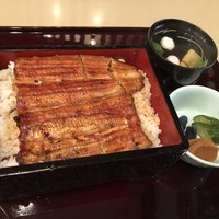 かぐら坂 志満金 - 東間蒸 ¥6,696
                 (鰻2尾／2段になってる)