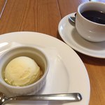 Osteria la vita - アイスクリームとコーヒー