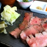 牛タン　べこ串 - 