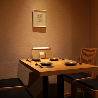 接待やデートから、ご宴会まで。どんなシーンでもゆったり…。