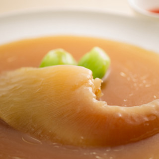 広東料理や四川料理をメインとした、素材を活かした逸品を