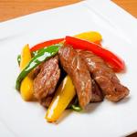 Thickly sliced Japanese beef with chili peppers