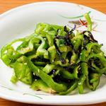 Stir-fried salted kelp and green peppers