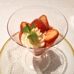 資生堂パーラー - 長野県　信州畑工房産　恋姫のストロベリーサンデー