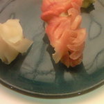 Minato Sushi - 4 握り・赤貝