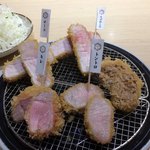 とんかつ 一頭揚げ 亀かわ - 