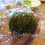 徳兵衛 - ・糸昆布巻きシソ梅おにぎり