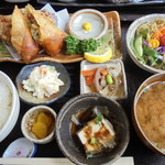 近江野菜たっぷり春巻きと若鶏のカラッと揚げ