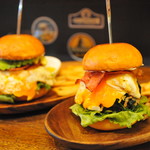 ヒッチ ハイカーズ バーガー スタンド - 