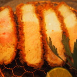 とんかつ マンジェ - あじ豚Mのアップ