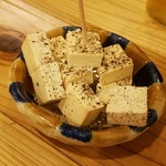 燻製バル けむりば - クリームチーズ燻製胡椒400円