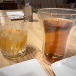 創作串揚げ つだ - 梅酒ロックとお茶