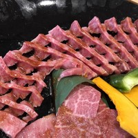 大昌園 佐賀兵庫店 - 佐賀牛特選盛り合わせ5,400円(税別)…奥は華網ロース♪