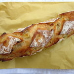 プレザン - 有機レモンピールのフランスパン（日替わりパン）