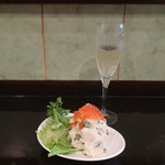 旬采 - イクラ載せ枝豆入ポテサラ