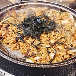 일번지 곱창꼼장어 - シマ腸の脂がだいぶん出て9割がた食べ終わればもちろんポックンッパ！！