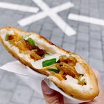 남대문야채호떡 - アッツアツの皮にチャプチェの様な春雨となかなかの野菜で美味いね～～