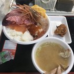 青森魚菜センター - のっけ丼とヒラメの揚げ物