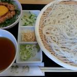 琥珀 - 稲庭うどんと鶏つくね丼