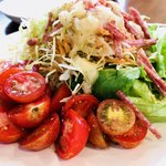 ナガタ店 - ランチセットのミニトマトサラダ（写真は4人前です）