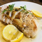 ナガタ店 - 鶏胸肉のソテー（山椒バター）…800円～