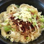 凡記 西安肉夾モー - 油のかけらの刀削麺900円