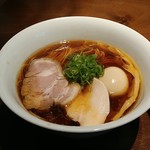 らぁ麺 すぎ本 - 醤油味たまらぁ麺です