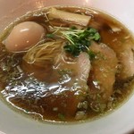 ドンドン - 「醤油らーめん」700円也＋「味玉」100円也。税込。