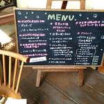 金色の午後 - ランチメニューはピザやパスタなどもあります