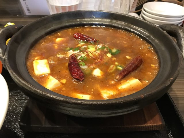 激辛メニュー 鬼浜麻婆850円 税別 By にゅん 土鍋麻婆 浜やん 谷町六丁目 中華料理 食べログ