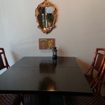 紅茶専門店チャチャドロップ - テーブル席