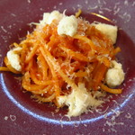 ラ ヴィオレッタ - スパゲットーニ　浜松産フルーツトマト、フレッシュモッツァレラ