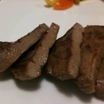 いろは弐 - タンの分厚さ！　すごい！！