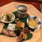 津の守坂 小柴 - 八寸