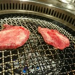 Wagyuuyakinikugurigura - 厚切り牛タン