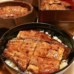 うなぎ海鮮料理 六なぎ - 手前⭐︎上うなぎ丼(一尾、肝吸い、香の物)@4000税込 