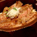 うなぎ海鮮料理 六なぎ - ⭐︎牛まぶし(味噌汁、香の物、薬味、出汁)@2880税込 