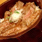 うなぎ海鮮料理 六なぎ - ⭐︎牛まぶし(味噌汁、香の物、薬味、出汁)@2880税込 