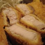 鹿児島県産黒豚リブロースかつ断面