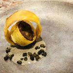 リドヴォーのソテー　ジャガイモのフリット　トリュフ香るソース　サントモール