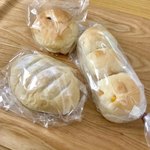 ショコラ.ン - 米粉のパン(¥250) オレンジブレット(¥280) 黒糖ロール(¥150)