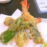 十八番 - 海老の梅はさみ揚げ。