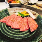 炭火焼肉 米沢亭 - 幻カルビ。3553円