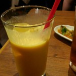 カッチャル バッチャル - マンゴーラッシー