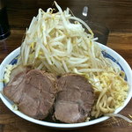 ラーメン二郎 - 小ラーメン（野菜増し・ニンニク少し￥700）しょうが（￥50）2011/8/24