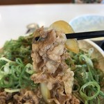 Sukiya - ねぎ玉牛丼のアップ