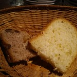プールトワ - 自家製パン