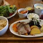 G831 Natural Kitchen & Cafe - 